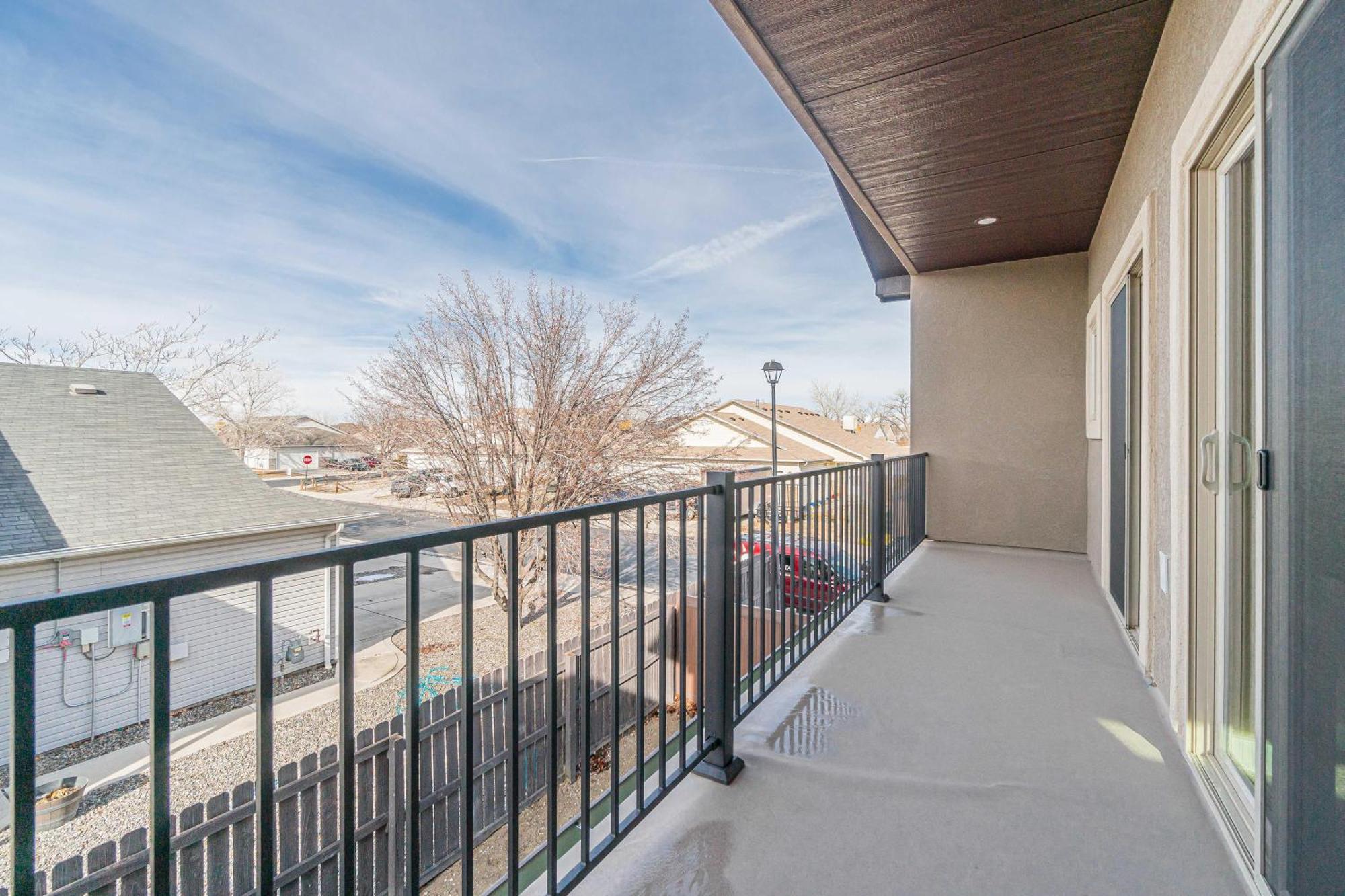 New! Sunrise Mesa- Modern W- Balcony Fenced Yard Apartamento Grand Junction Exterior foto